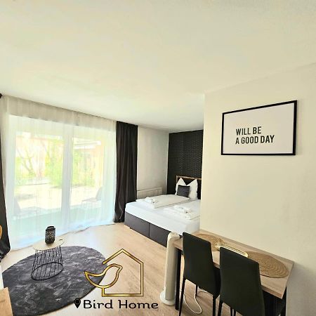 Bird Home Room 9 克拉根福 外观 照片